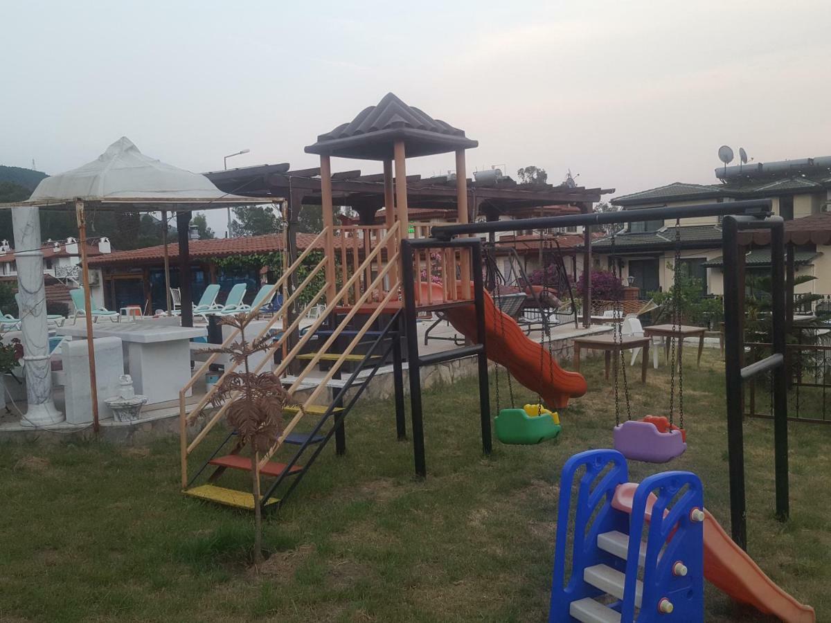 Incilikonak Ula 外观 照片